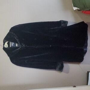 Novelti faux fur coat size 6